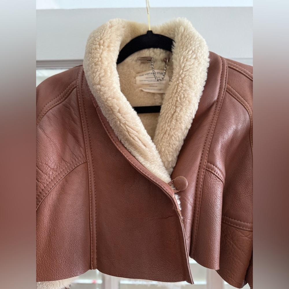 Vintage Custom Made Shearling Women's Jacket - Picture 2 of 10